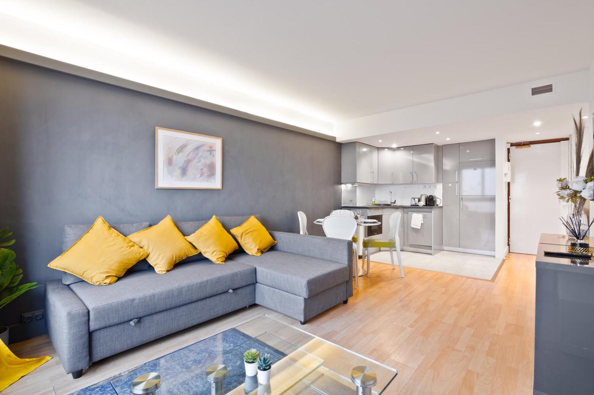 Appartement Quartier Tour Eiffel Free Netflix Parijs
